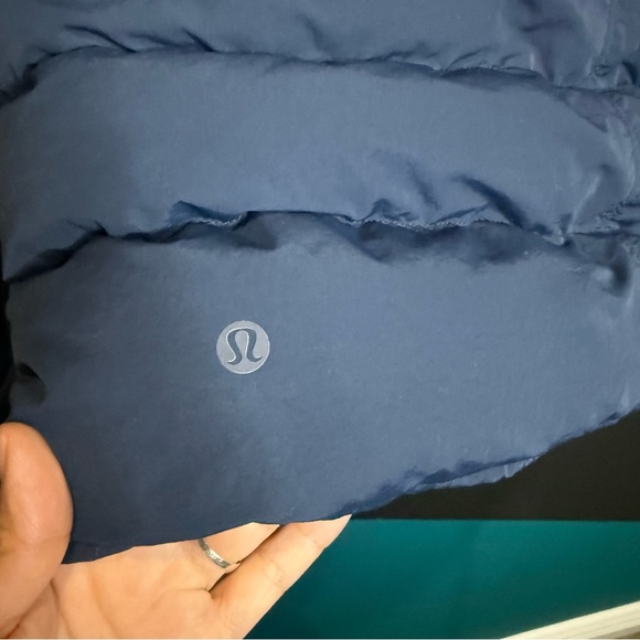 Lululemon Just Enough Puff Jacket
Inkwell size 4 - Picture 8 of 16